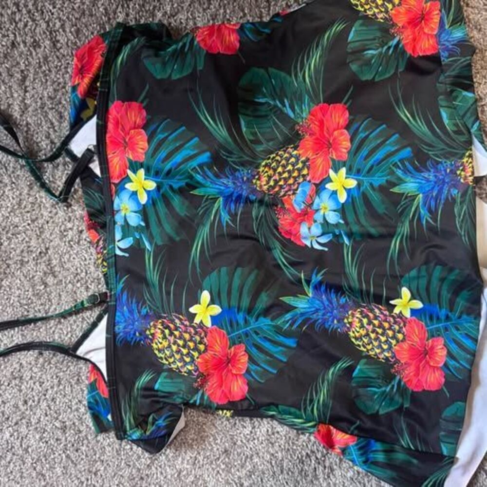 Plus size swim suit top
